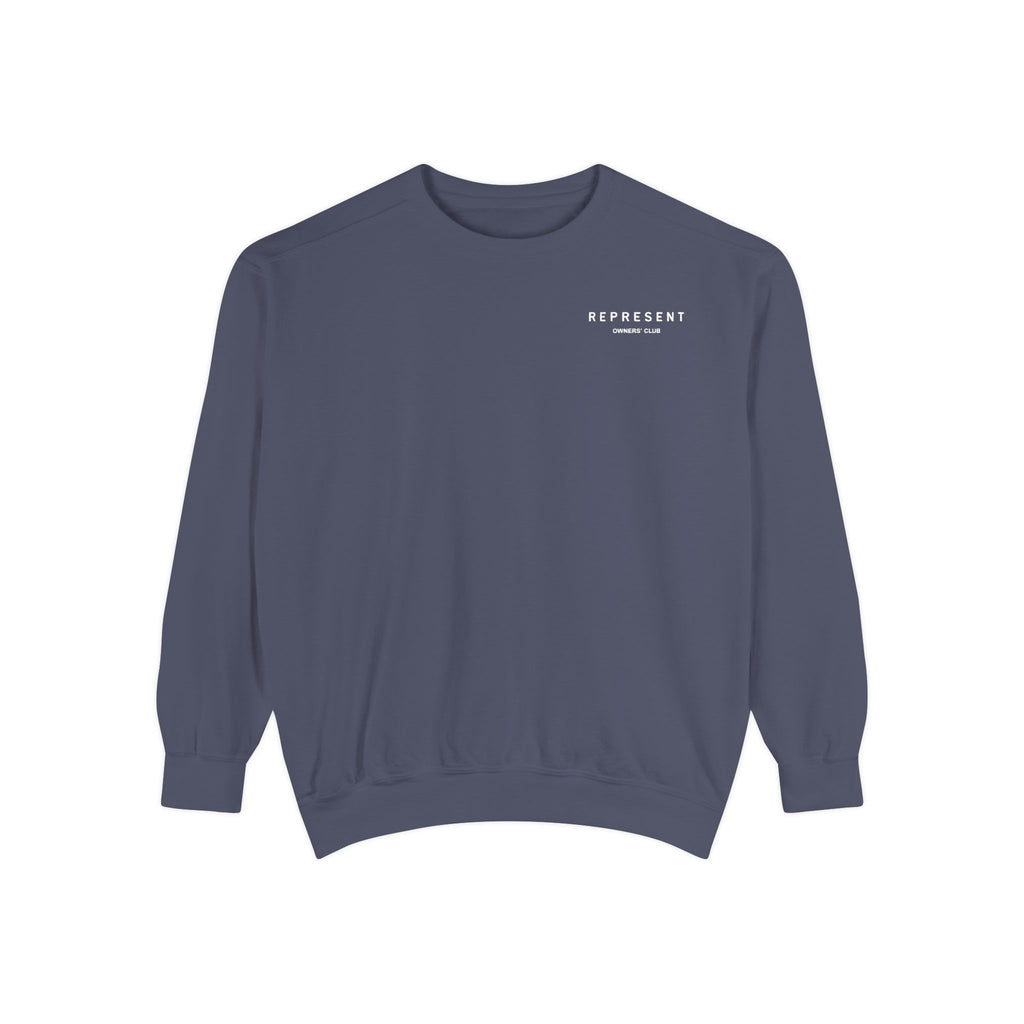 Unisex Garment-Dyed Sweatshirt – Soft Cotton Crewneck, Relaxed Fit, Minimal Streetwear Pullover
