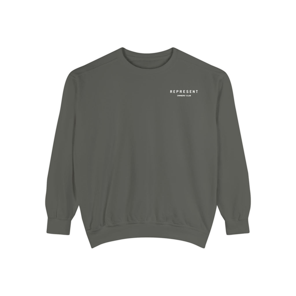 Unisex Garment-Dyed Sweatshirt – Soft Cotton Crewneck, Relaxed Fit, Minimal Streetwear Pullover