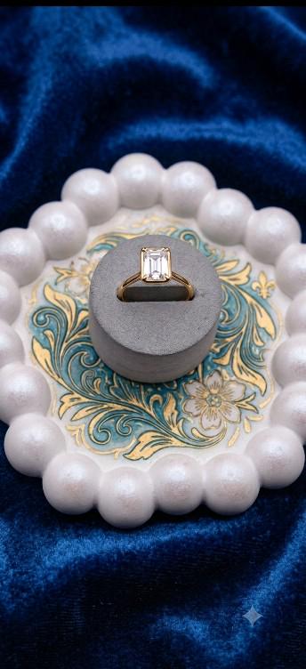 Présentoirs à bagues, formes diverses, cadeaux magnifiques, fabriqués sur mesure sur commande.